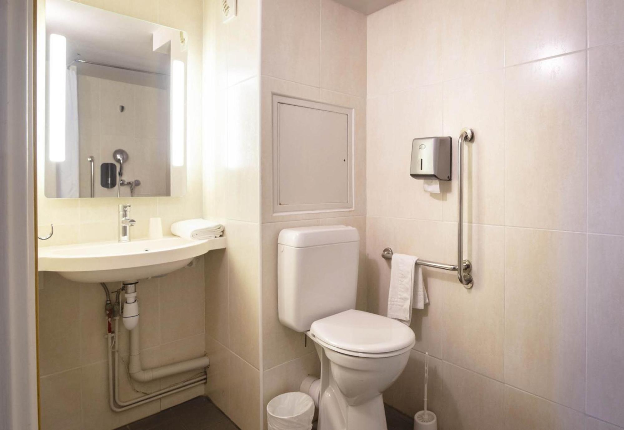 B&B Hotel Avignon 1 Льо Понте Екстериор снимка