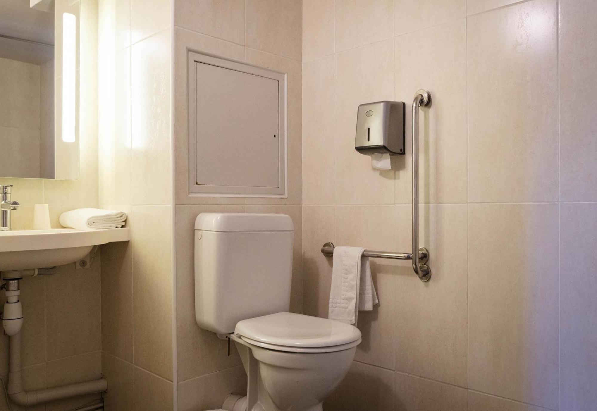 B&B Hotel Avignon 1 Льо Понте Екстериор снимка